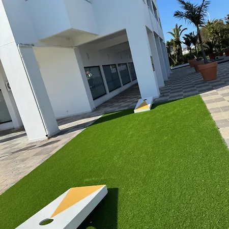 Cozy Sea View With Balcony & Access Apartamento