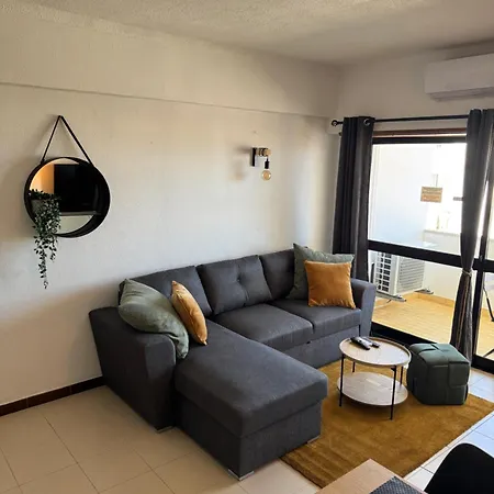 Cozy Sea View With Balcony & Access Apartamento *