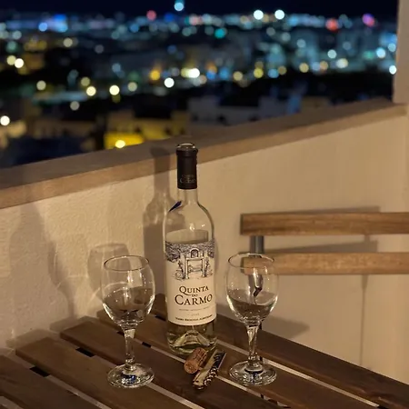 Cozy Sea View With Balcony & Access Apartament