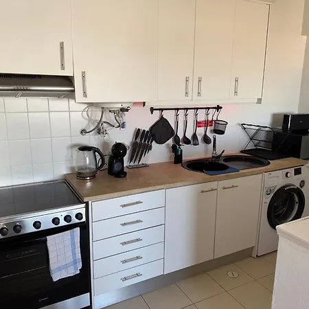 Apartment Cozy Sea View With Balcony & Access